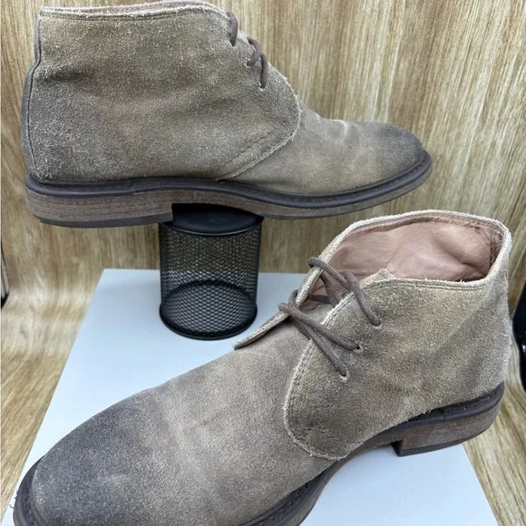 1901 Chukka Tan Suede Boots - Picture 9 of 13